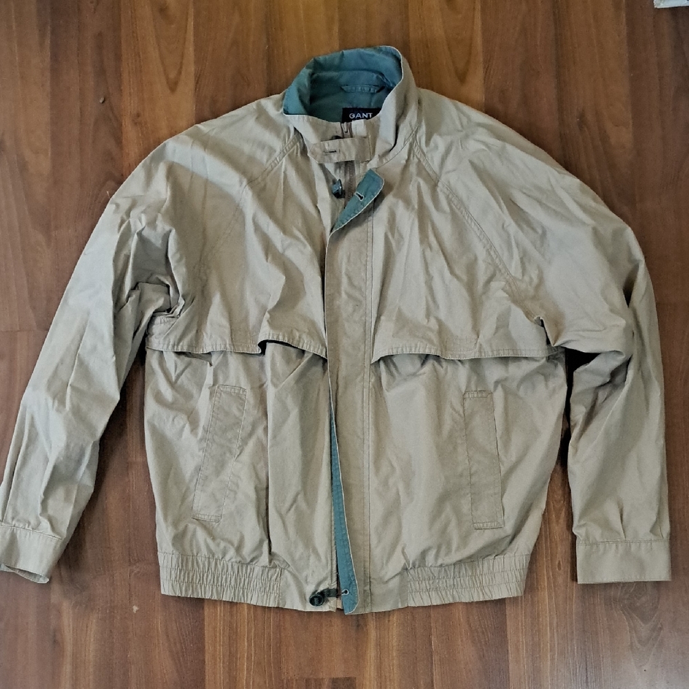 Gant Tan Lightweight Jacket with Green Trim Dadcore. Electric Grandpa.  Indie